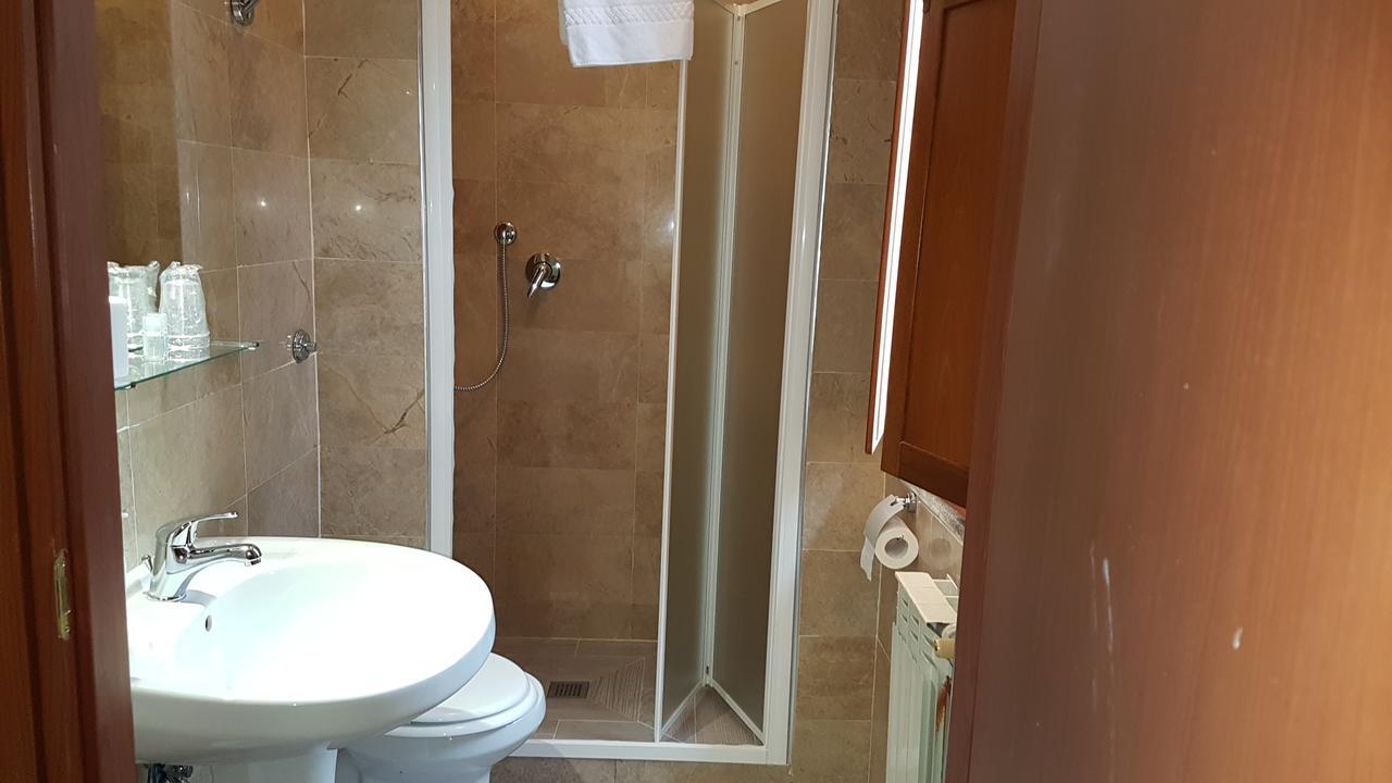 Hotel Il Castelletto โรม ภายนอก รูปภาพ