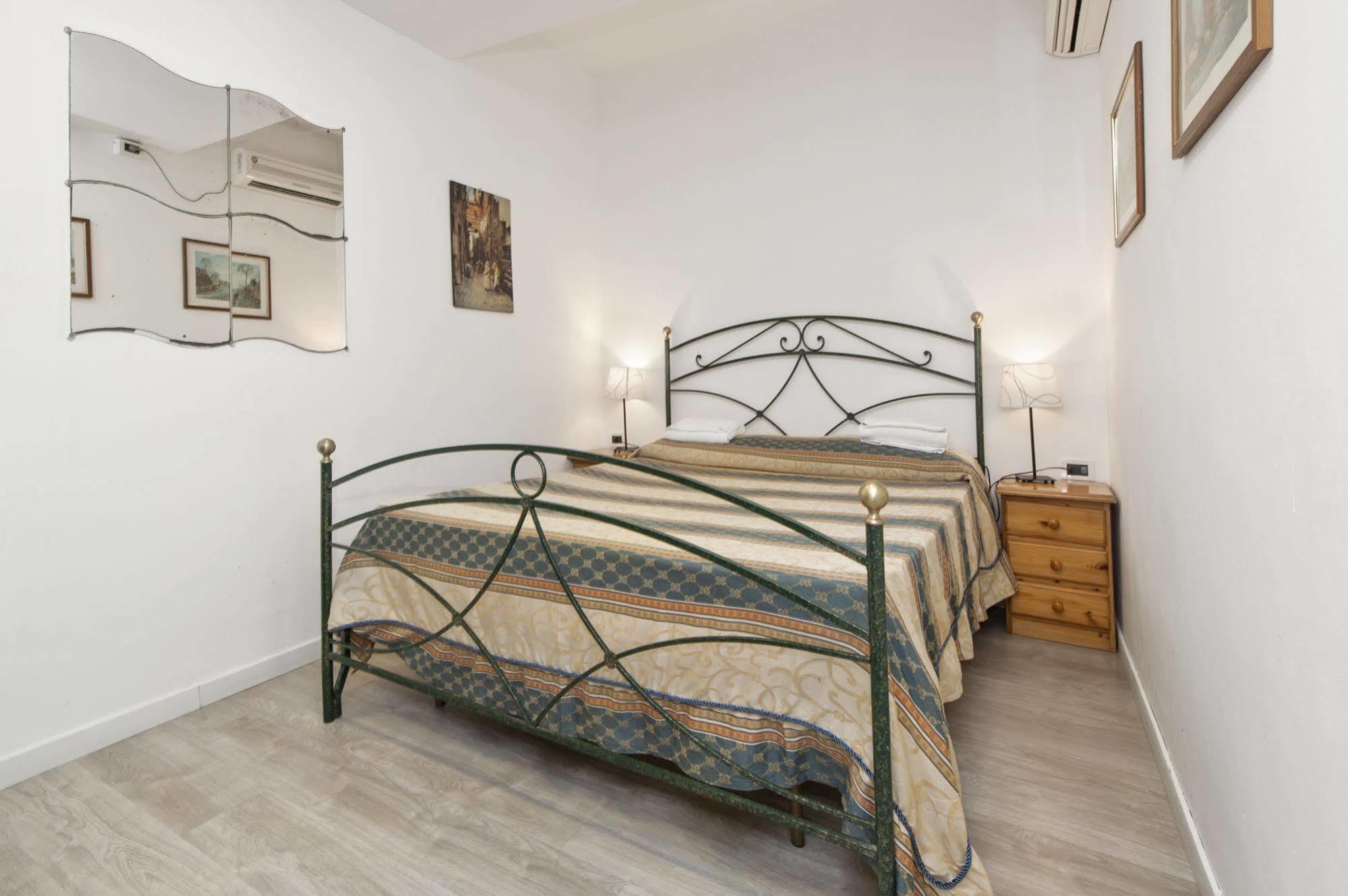 Hotel Il Castelletto โรม ภายนอก รูปภาพ