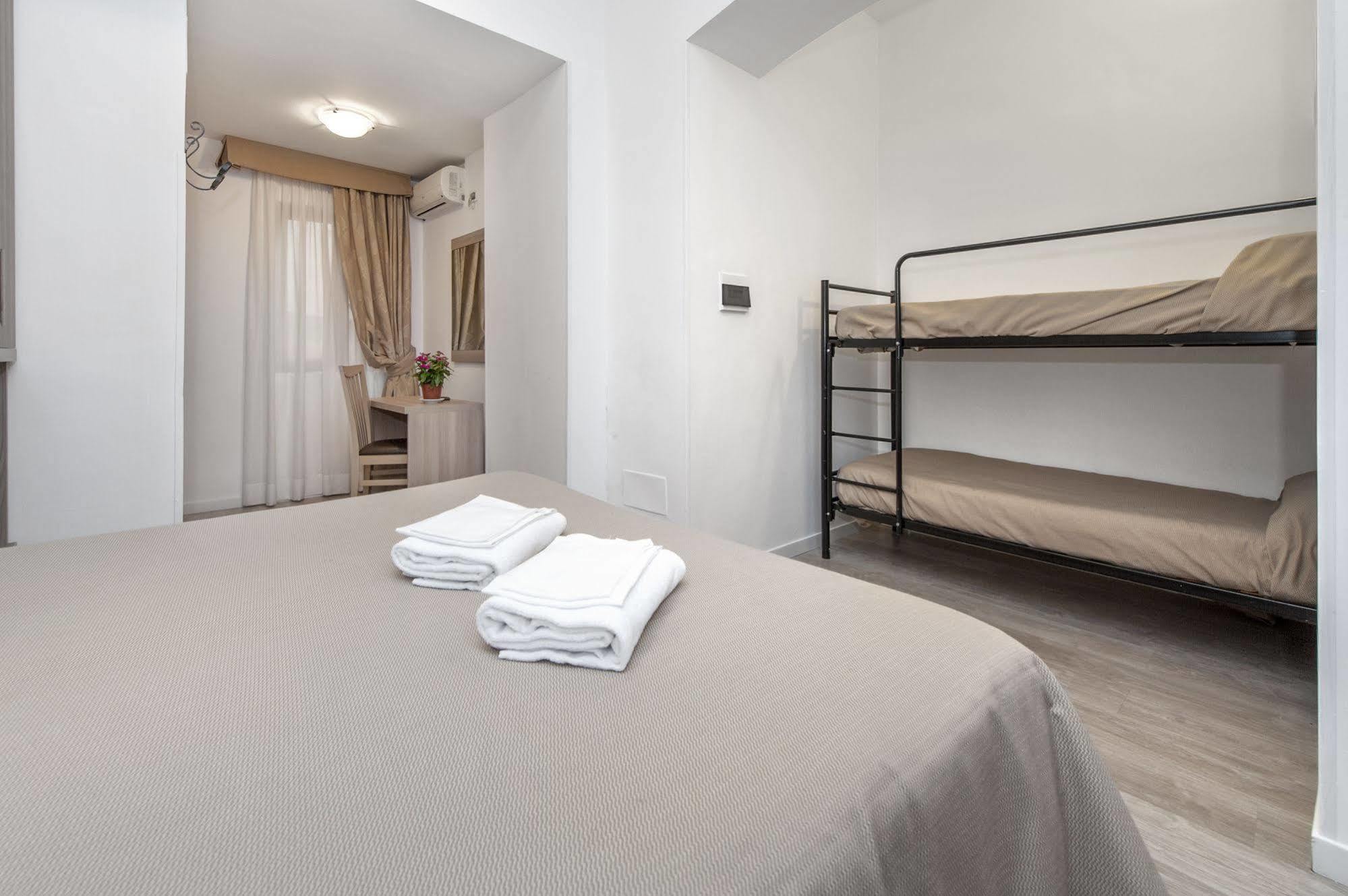 Hotel Il Castelletto โรม ภายนอก รูปภาพ